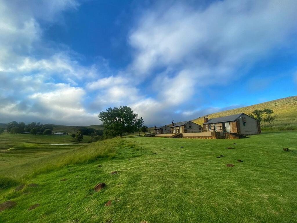 Wetlands Game Lodge Wakkerstroom Exterior photo